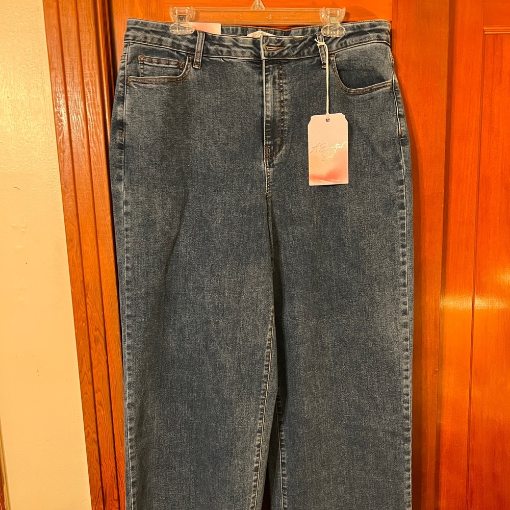 Arula / A’Beautiful Soul Incrediflex High Rise Wide Leg Jeans
